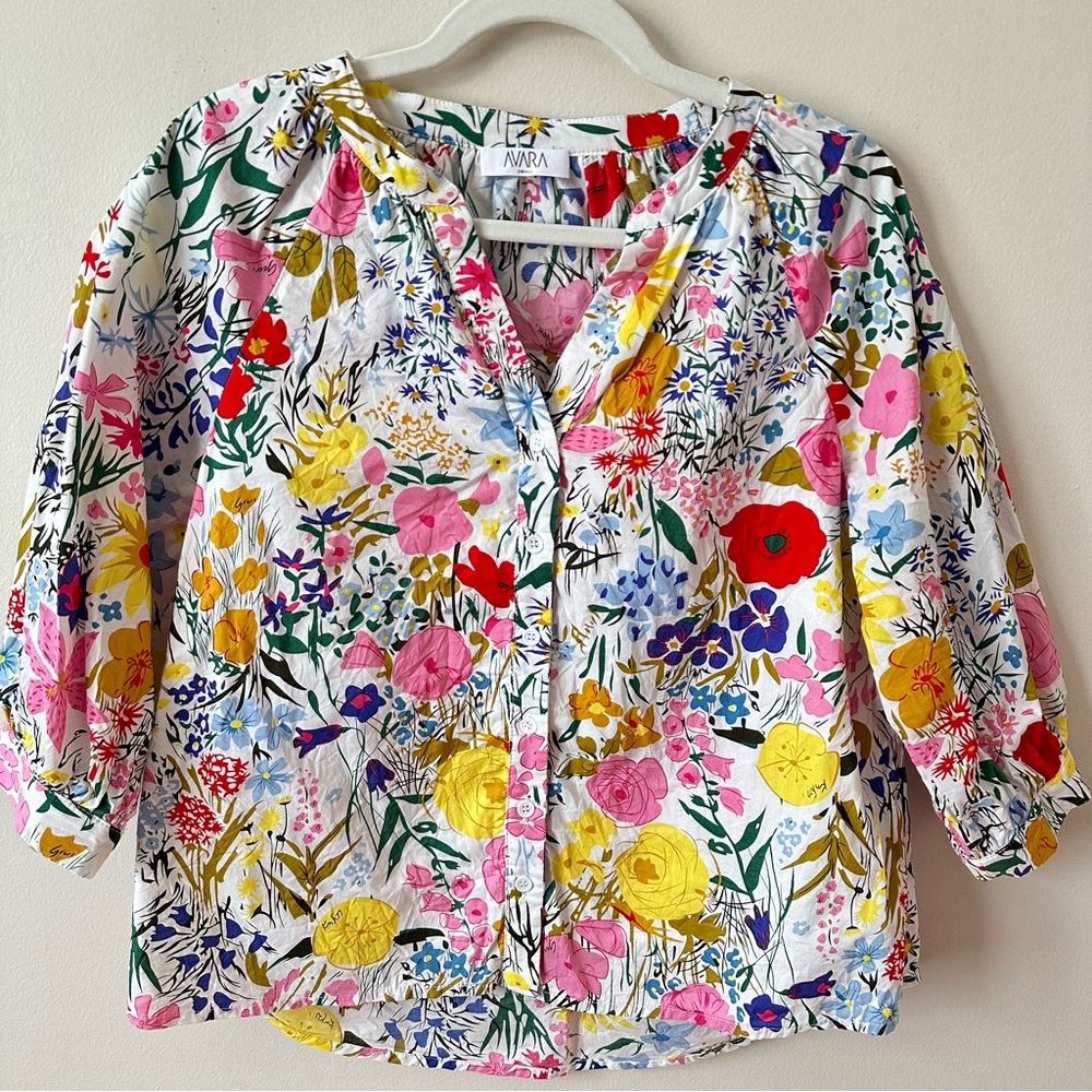 Avara floral top